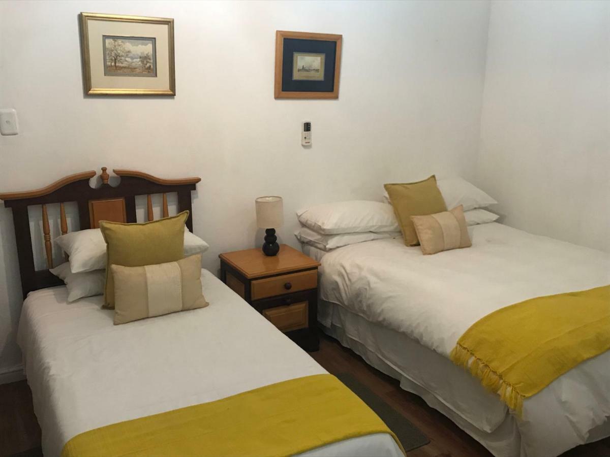 Towerzicht Guest House Ladismith Esterno foto
