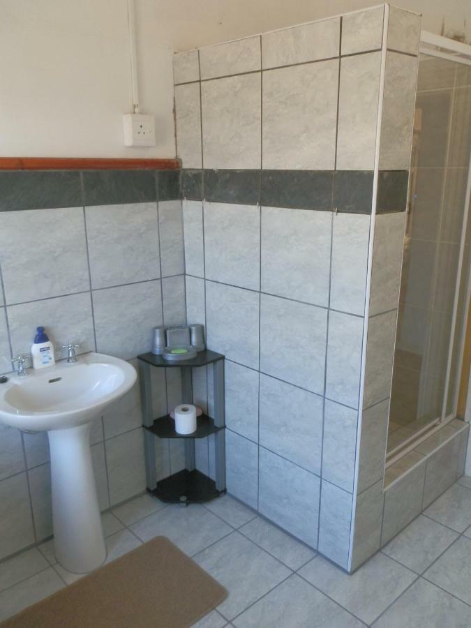 Towerzicht Guest House Ladismith Esterno foto