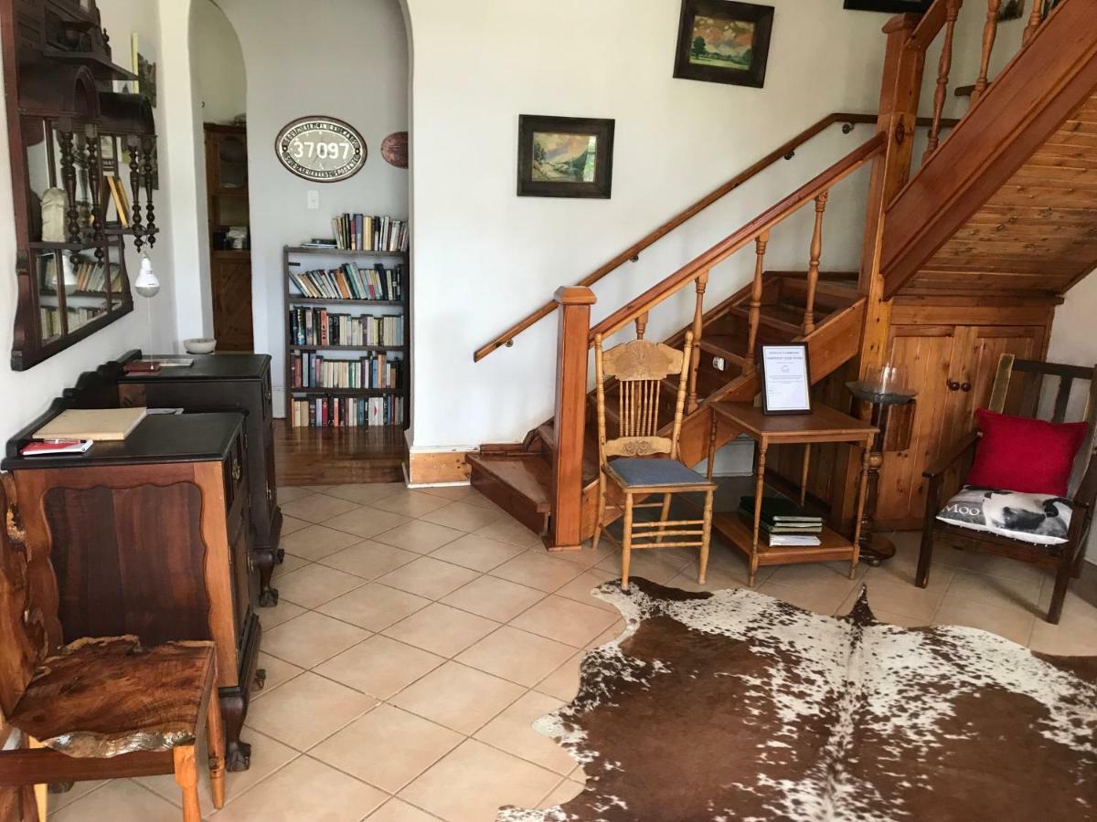 Towerzicht Guest House Ladismith Esterno foto