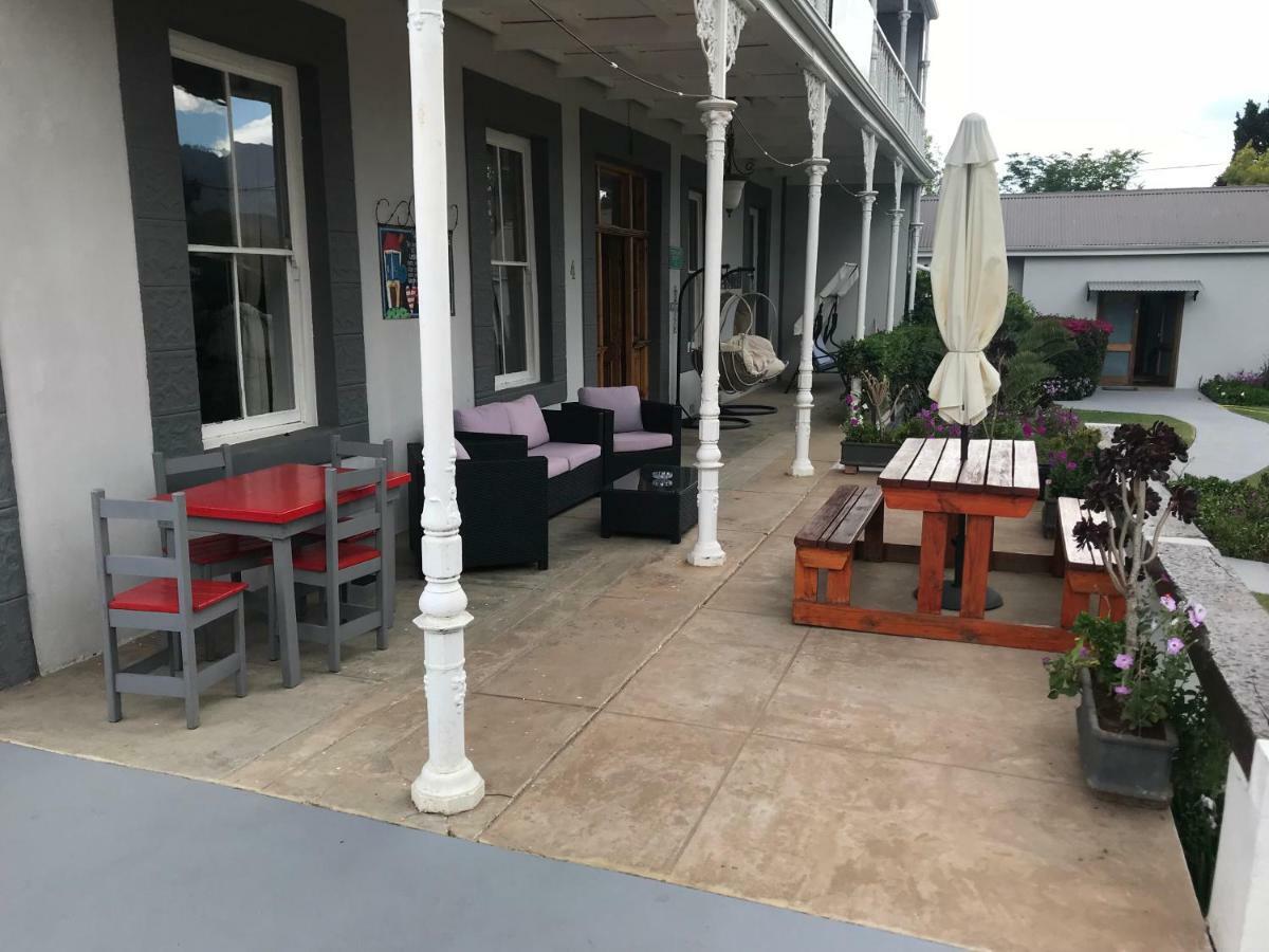 Towerzicht Guest House Ladismith Esterno foto