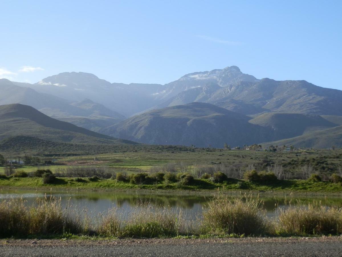 Towerzicht Guest House Ladismith Esterno foto