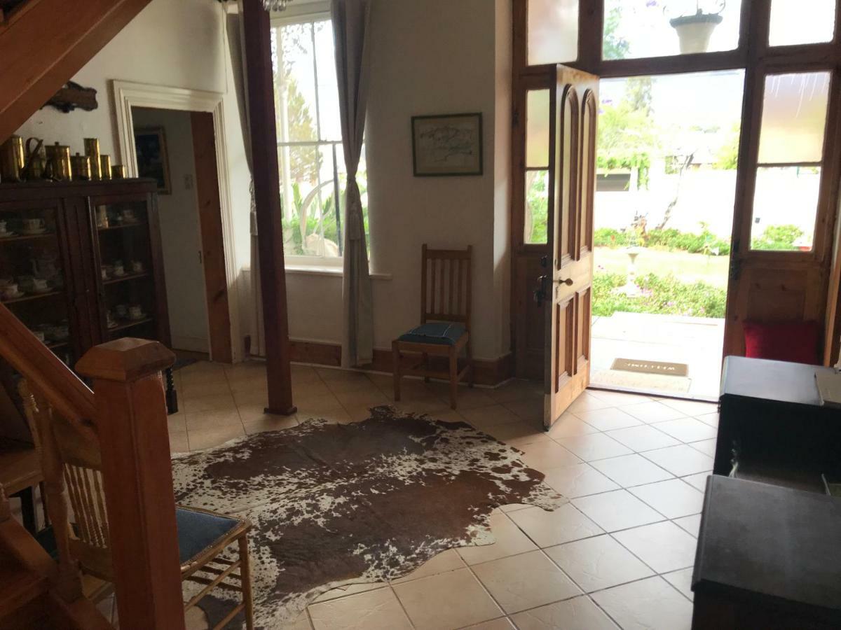 Towerzicht Guest House Ladismith Esterno foto