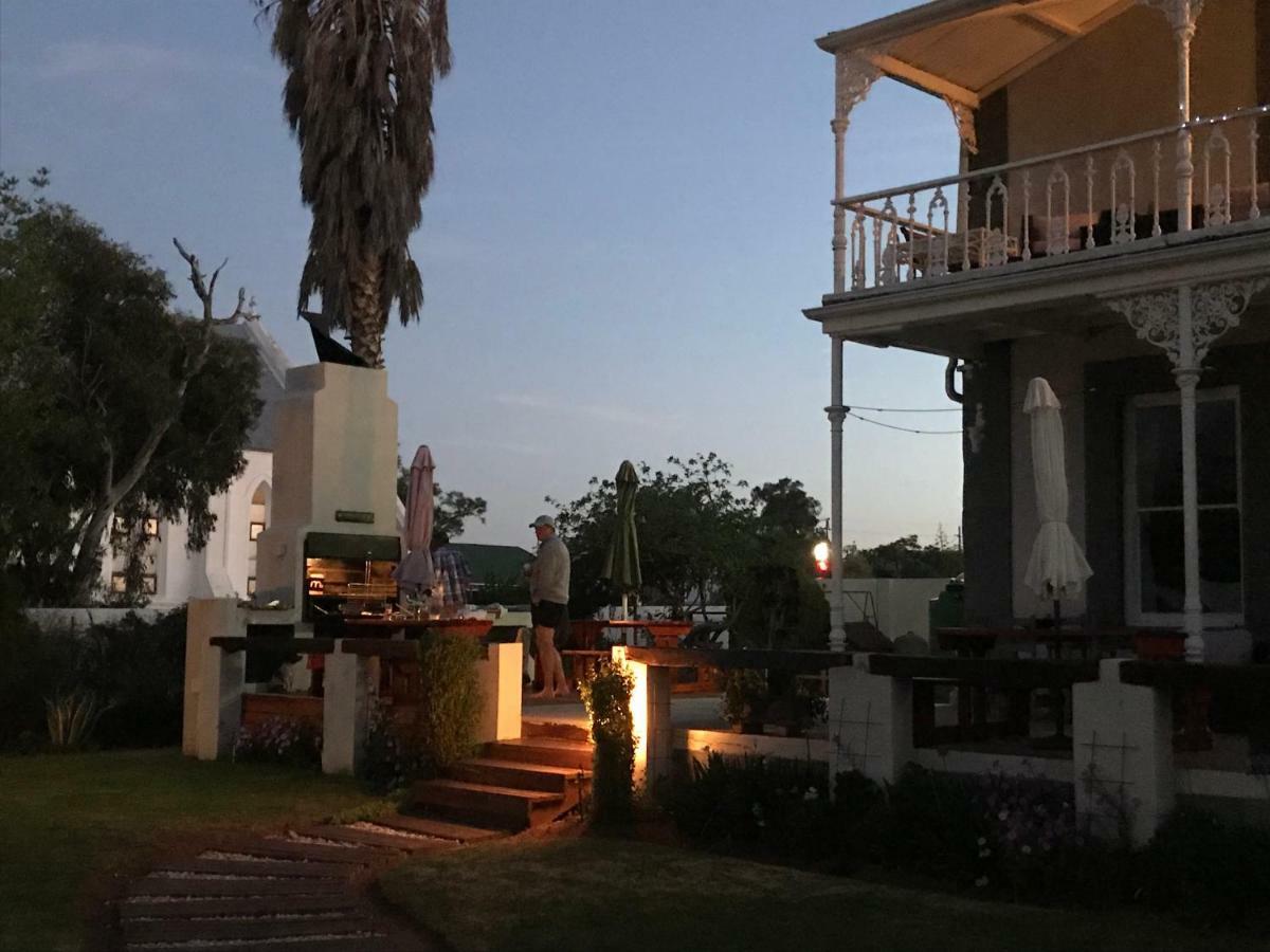 Towerzicht Guest House Ladismith Esterno foto