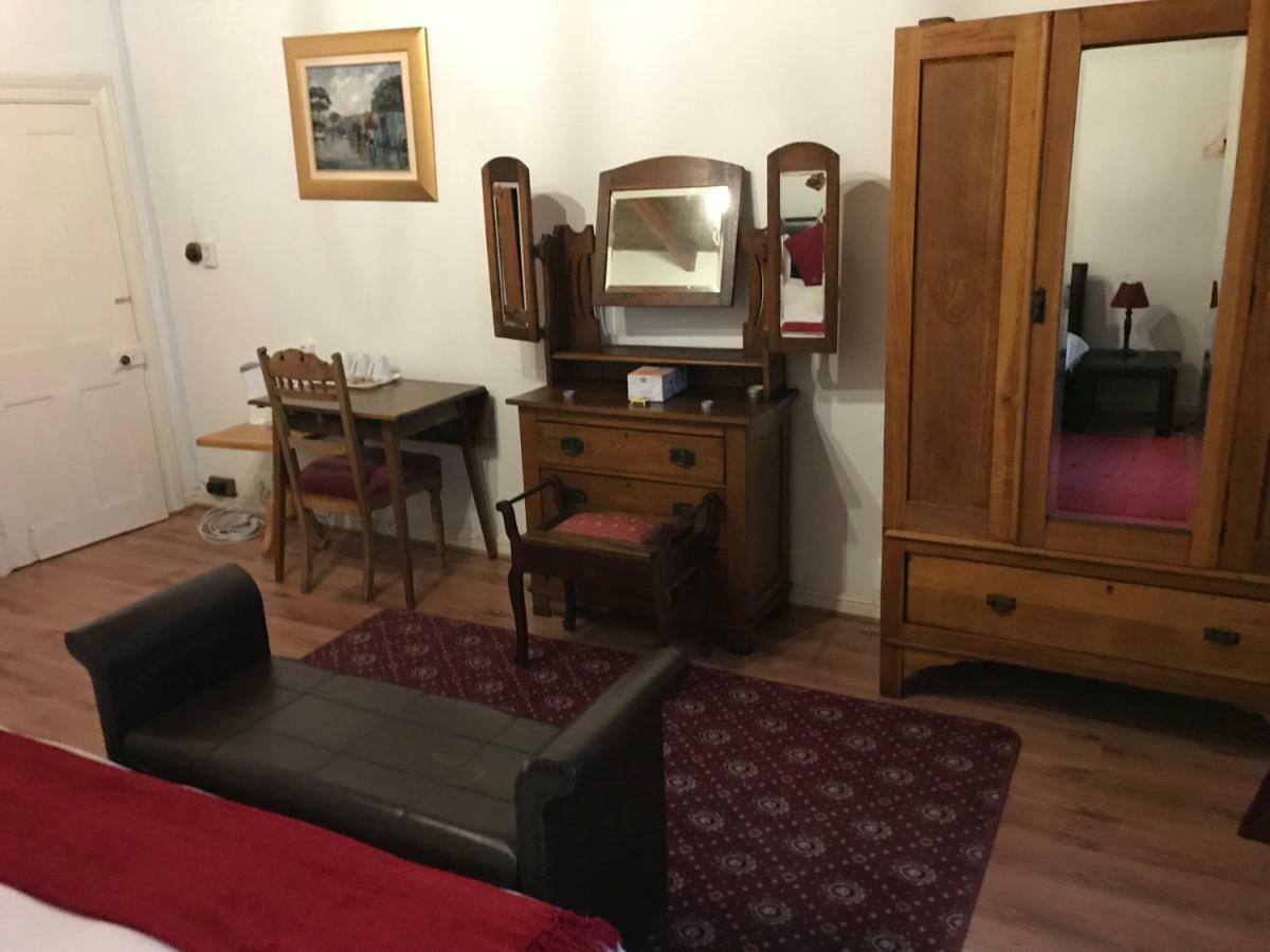 Towerzicht Guest House Ladismith Esterno foto