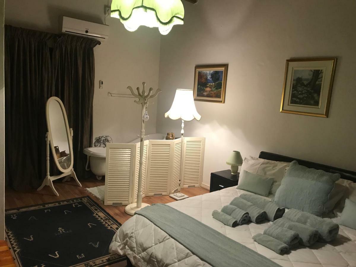 Towerzicht Guest House Ladismith Esterno foto