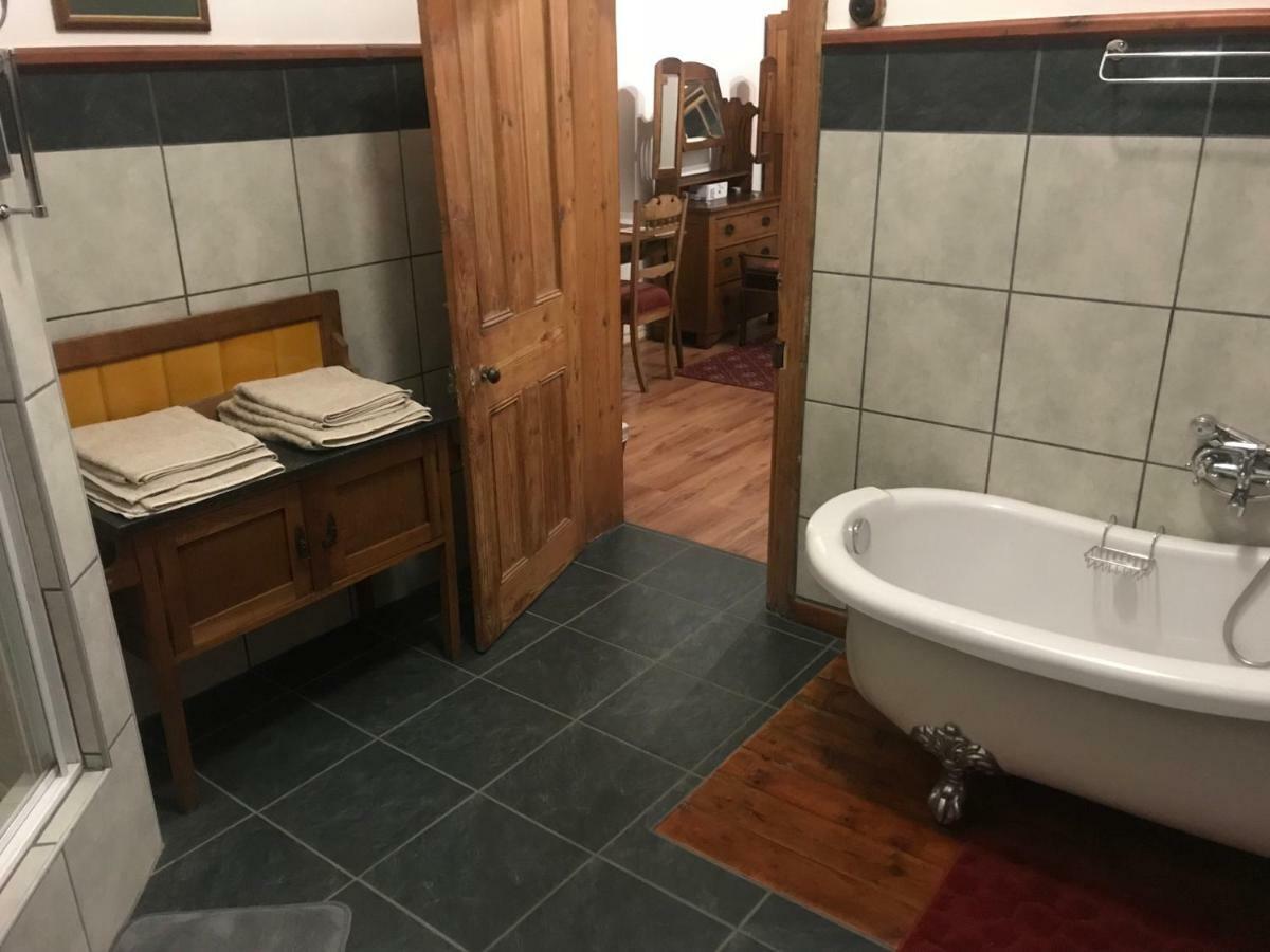 Towerzicht Guest House Ladismith Esterno foto