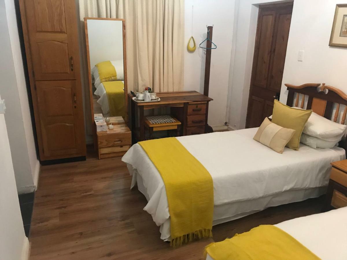 Towerzicht Guest House Ladismith Esterno foto
